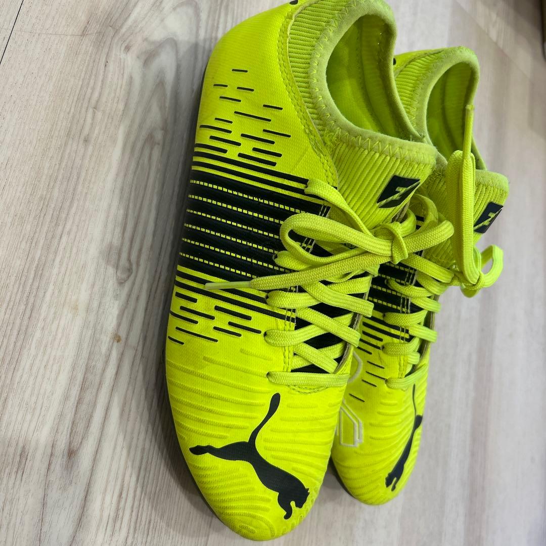 Puma サッカーシューズ イエロー ストライプ
