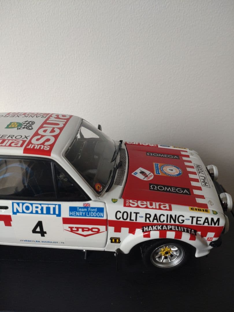 サンスター1:18　フォードエスコートRS