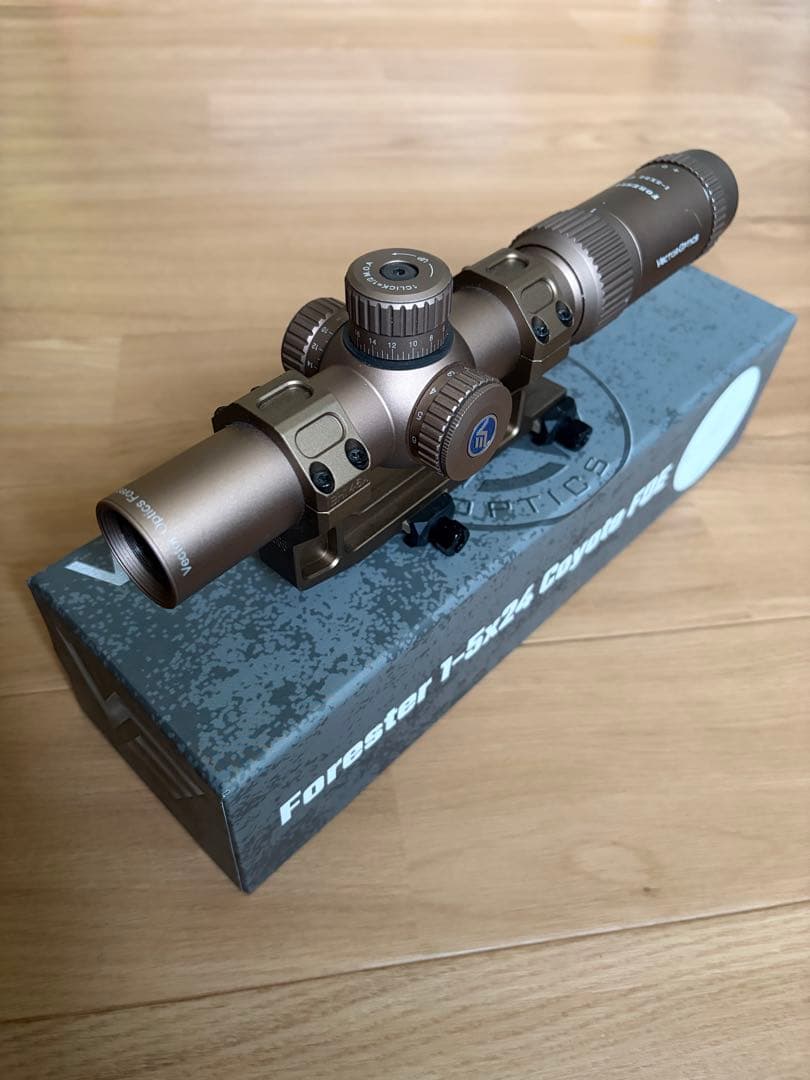 Vector Optics Forester GenII FDE マウント付き