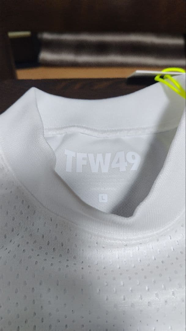 新品未使用　完売品　TFW49 メッシュシャツ ホワイト　Lサイズ