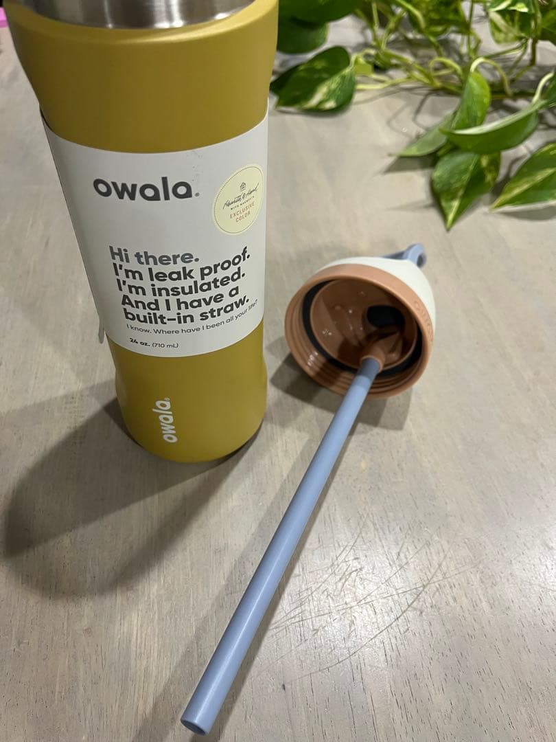 Owala オワラ　水筒　710ml ホワイト　黄緑