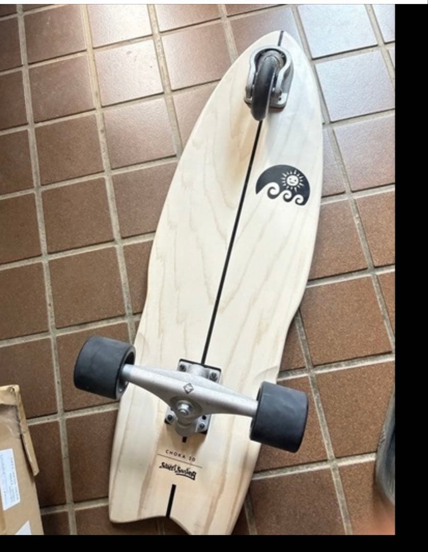 サーフスケート　ストリートサーフィン　street surfing スケボー