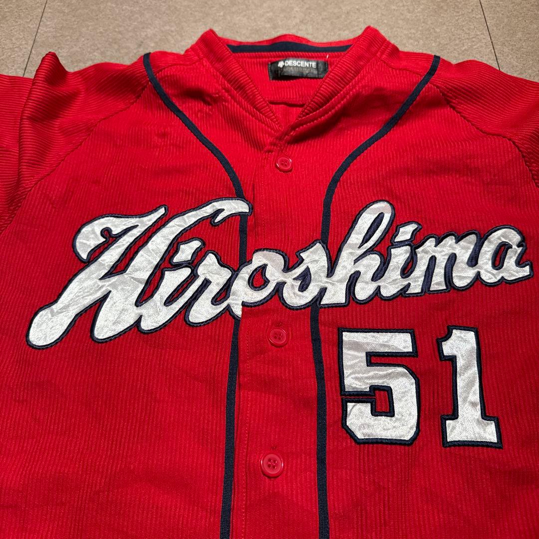 広島東洋カープ　鈴木誠也　ユニフォーム　ベースボールシャツ　野球　応援　赤　M