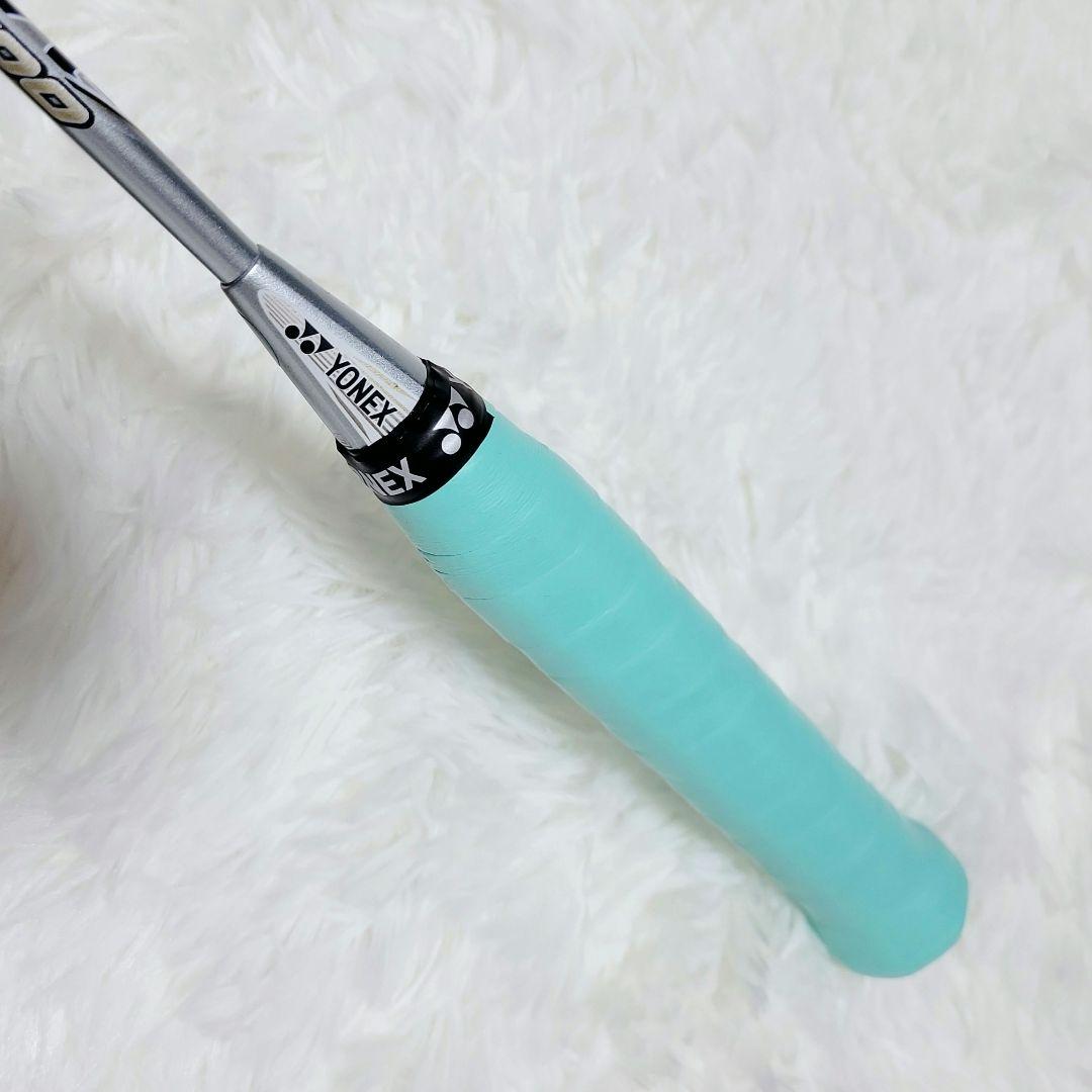 新品巻替✨YONEX ナノレイ500 バドミントン ラケット 4UG5 ガット無