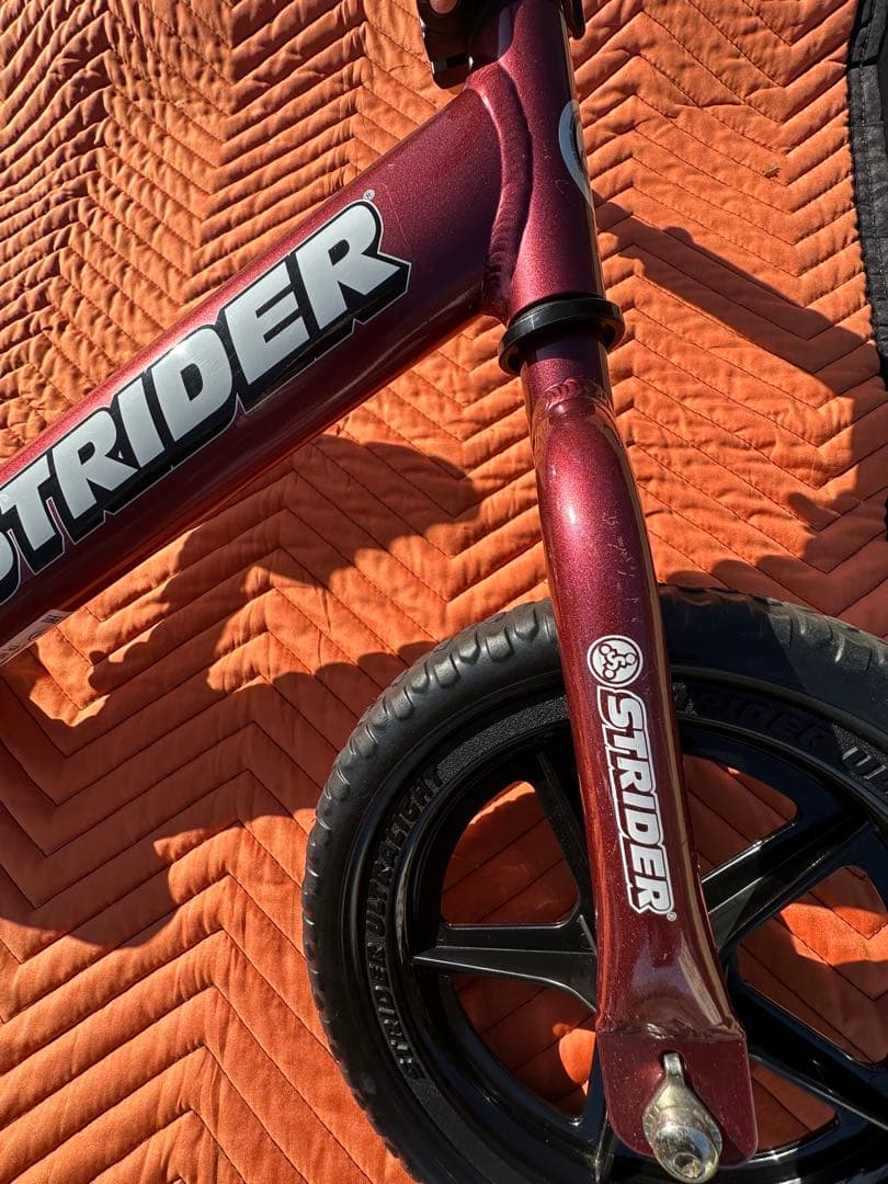 STRIDER ストライダープロ　メタリックマルーン　12インチ 正規品