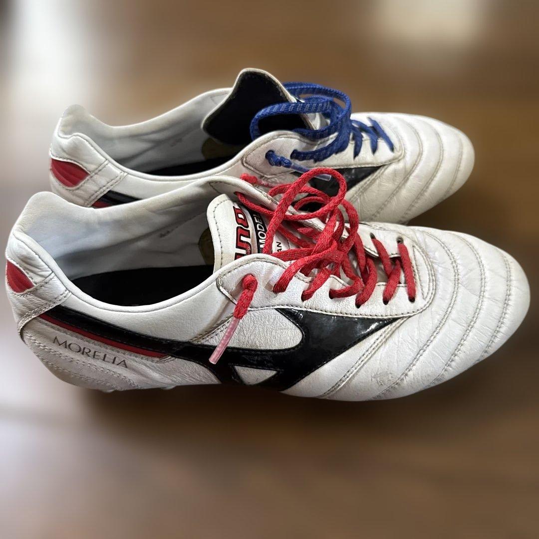 Mizuno Morelia スパイク23.5 (紐とシューズ袋付です)