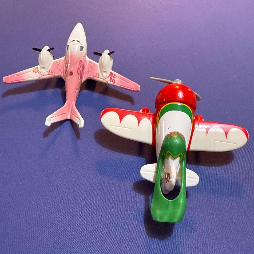 プレーンズ トミカ14台　まとめ売り！