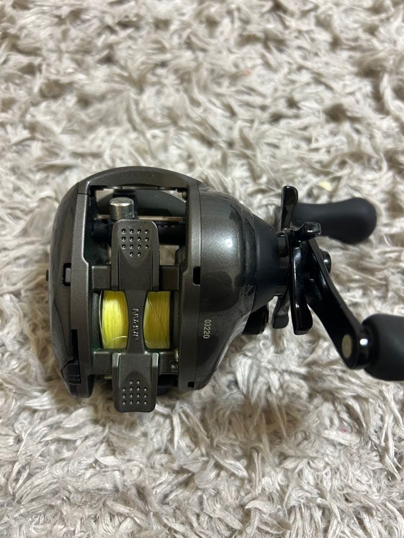 SHIMANO 13エクスセンスdc 左巻き　1.5号PEライン100m付き