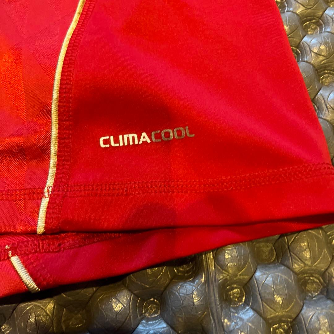 リヴァプール　サッカーユニフォーム