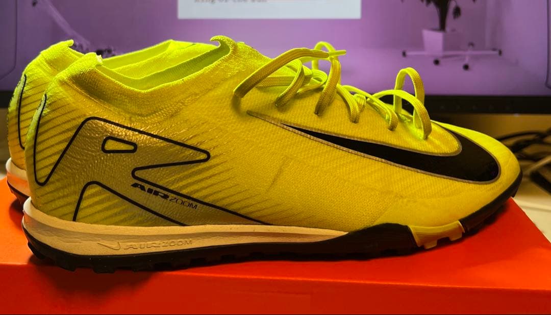 Nike Mercurial スパイク イエロー