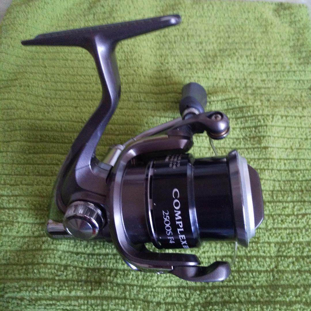 コンプレックスbb 2500s f4 シマノ