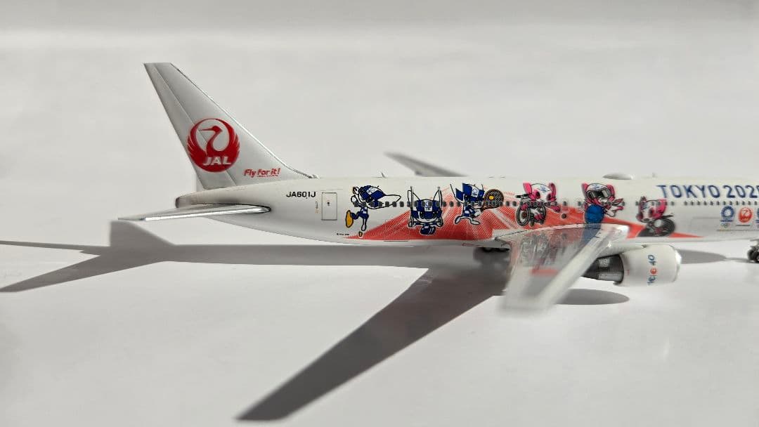 JAL 767-300ER 東京五輪　特別塗装1:400　Phoenix