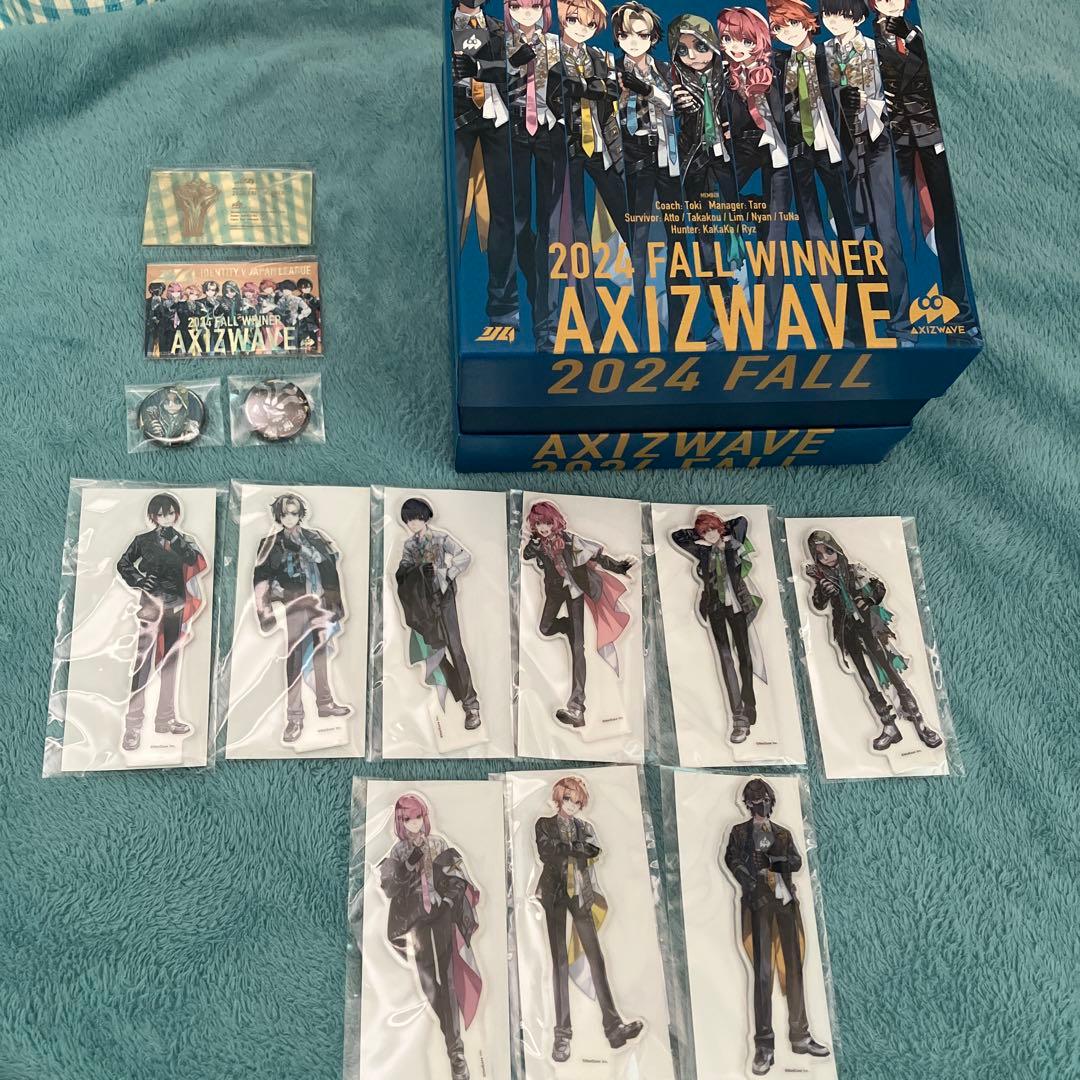 AXIZWAVE 優勝記念グッズ 箱 ゴールドカード 缶バッジ アクスタ セット