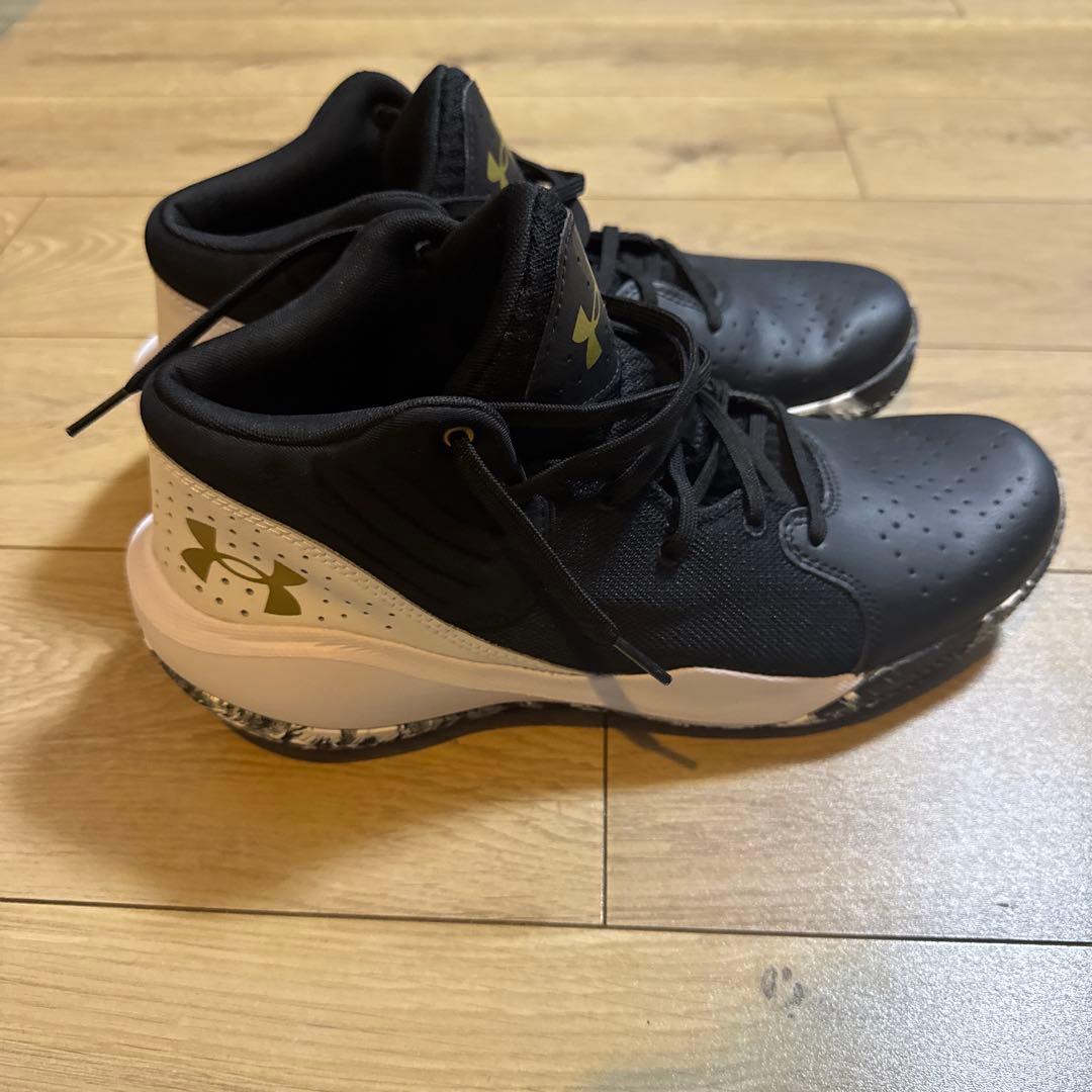 シューズ(男性用) Under Armour Jet 21