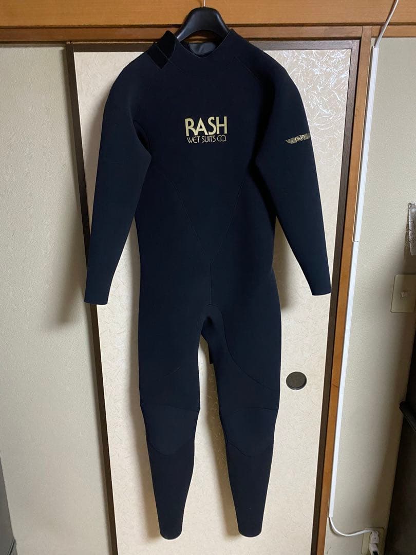 【最終値下】3ミリ　RASH黒ウエットスーツ　オーダー