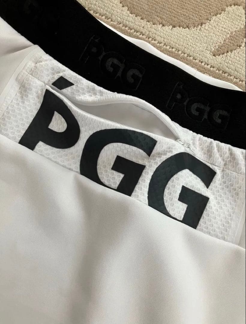 ⭐️美品⭐️パーリーゲイツ　PGG ダンボールニットスカート　白