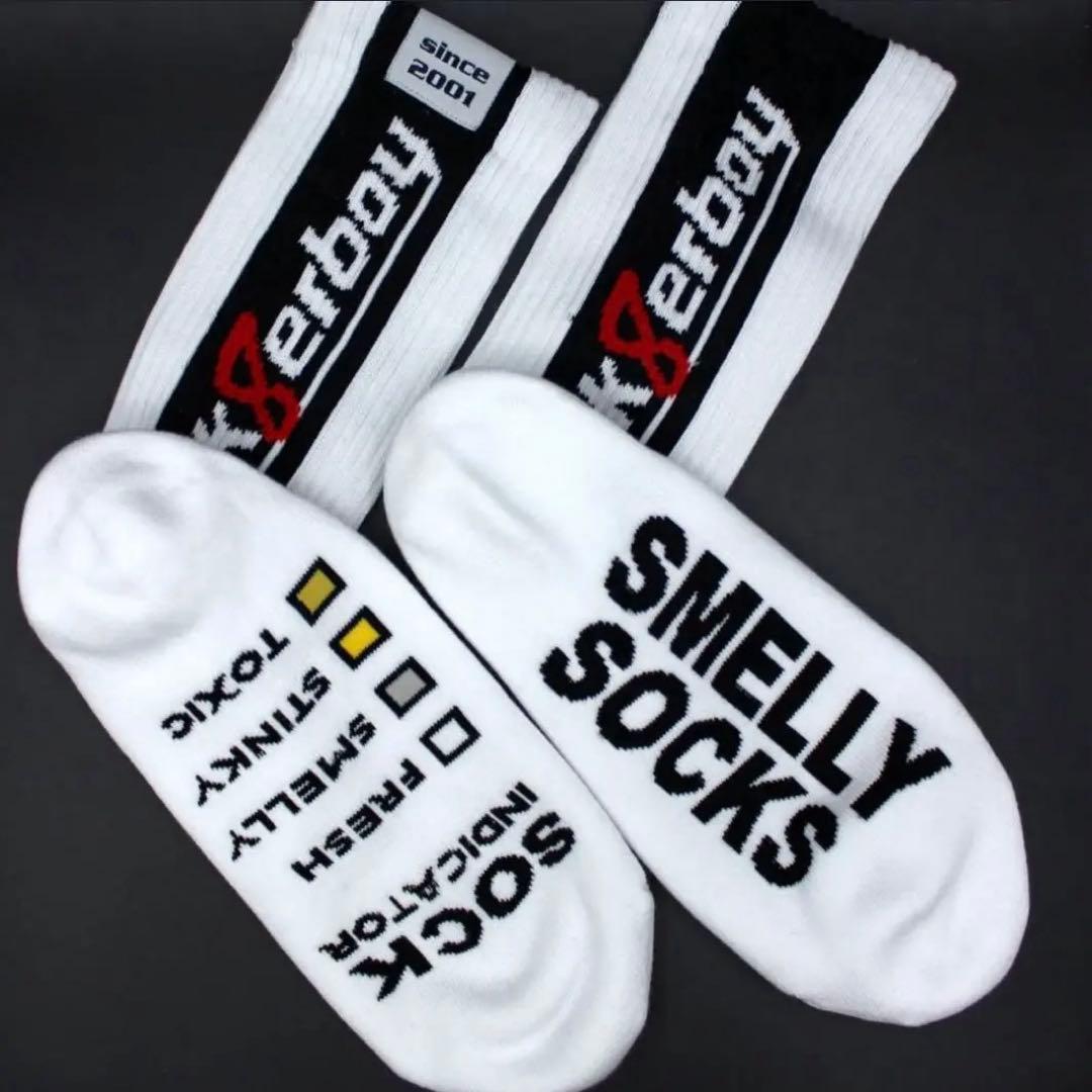 欧米限定　新品未使用Sk8erboy SMELLYSOCKS ソックス ホワイト