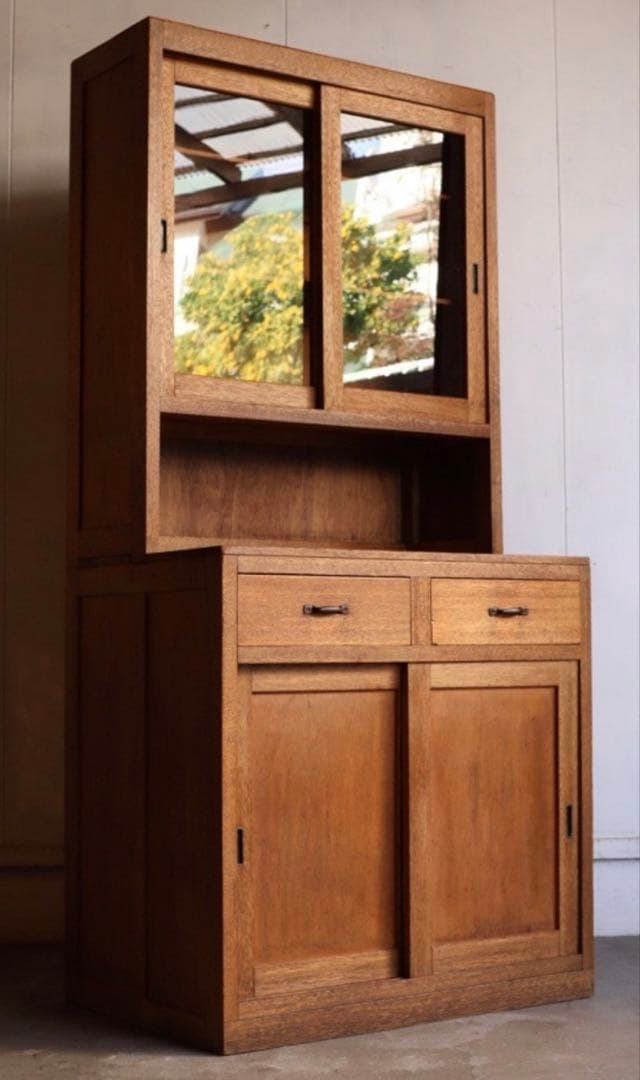 古家具 ガラス引戸キャビネット 食器棚 水屋箪笥 無垢材 古道具