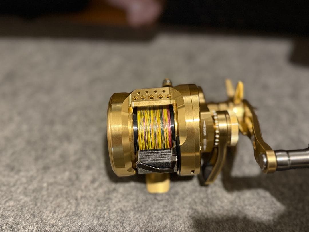 SHIMANO 23 OCEA CONQUEST 200HG ベイトリール