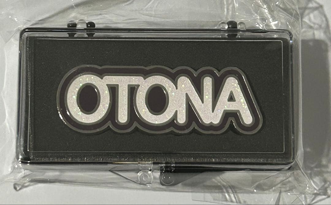 夜乃くろむ　誕生日記念グッズ2024 OTONAバッジ