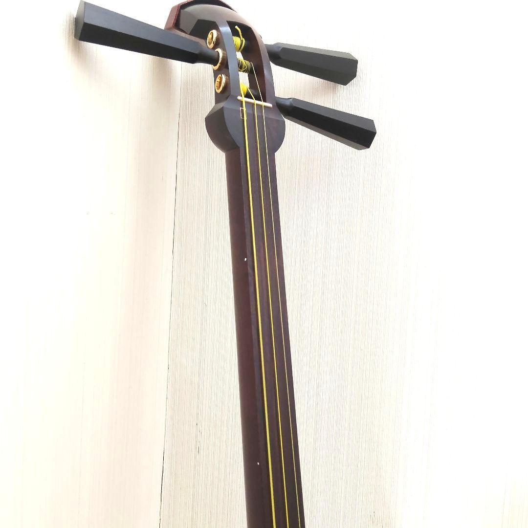 津軽三味線 紅木 丸打ち胴 トチあり 東さわり 仮継ぎ付き
