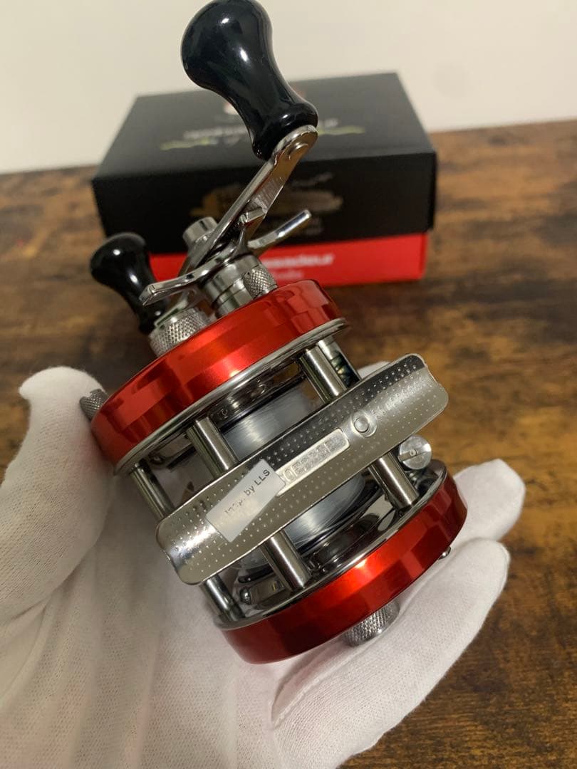 ABU アンバサダー　5500 ファクトリーチューン　レッド　アブ　アブガルシア