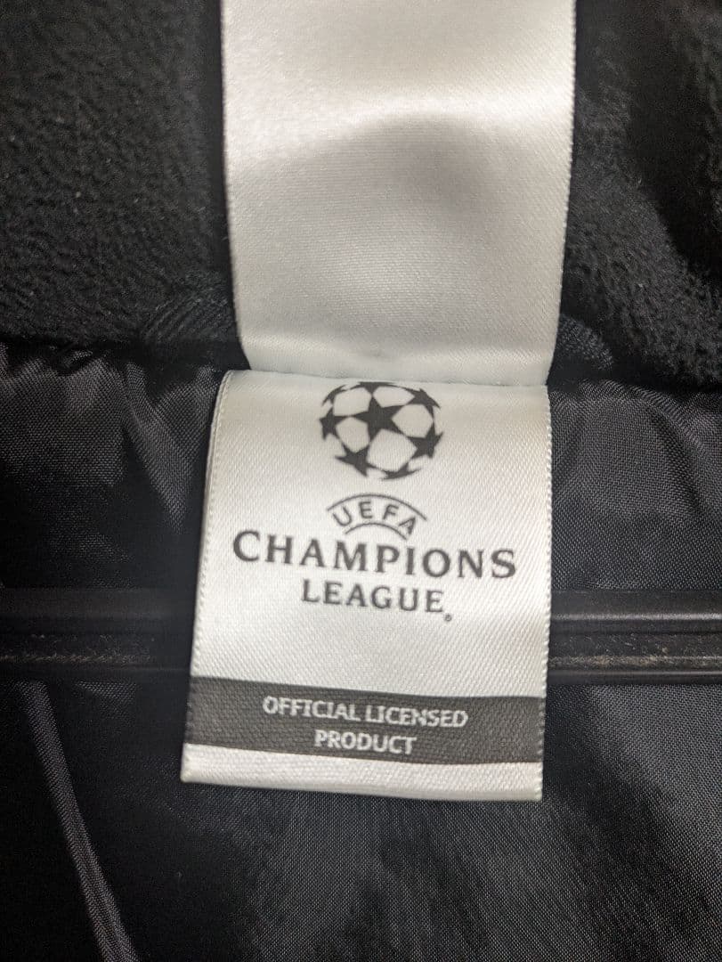 アディダス UEFAチャンピオンズリーグ レアルマドリード 中綿ジャケット