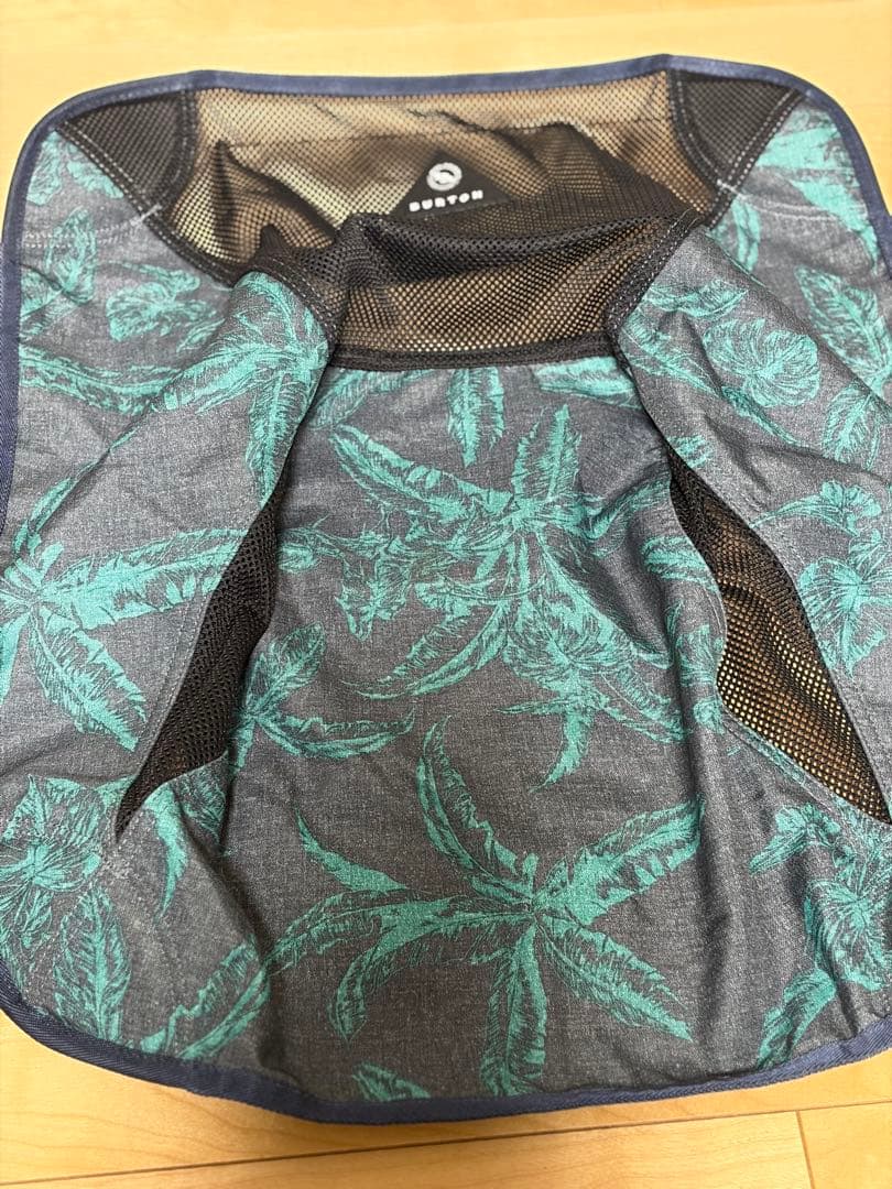 HELINOX チェアワン　BURTON BIGAGNES