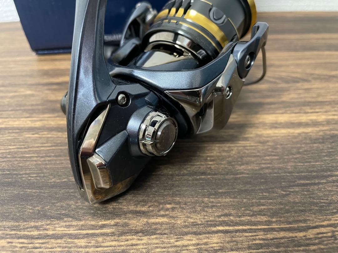 未使用 シマノ 21 アルテグラULTEGRA 2500SHG スピニングリール