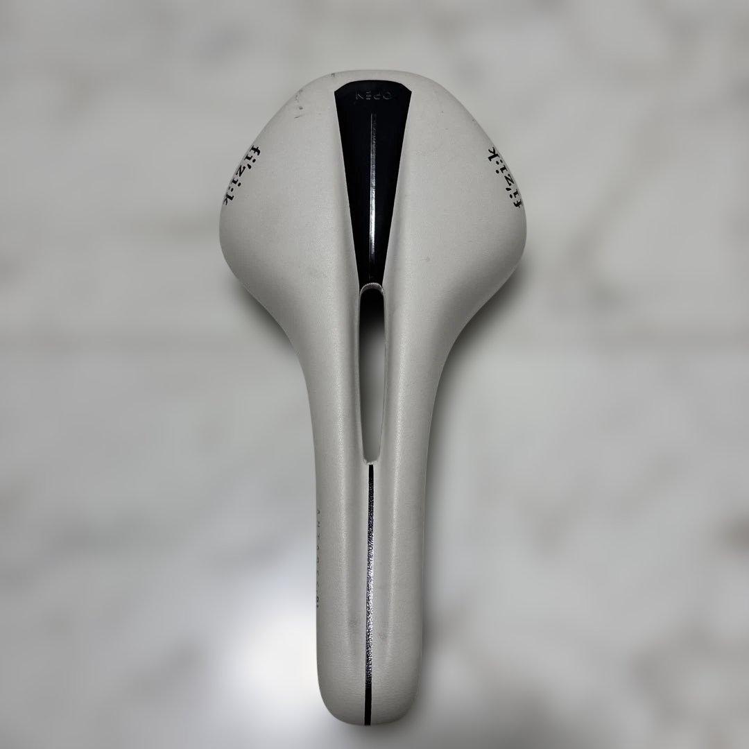 fizik Antares R3 ホワイトサドル k:ium レール フィジーク