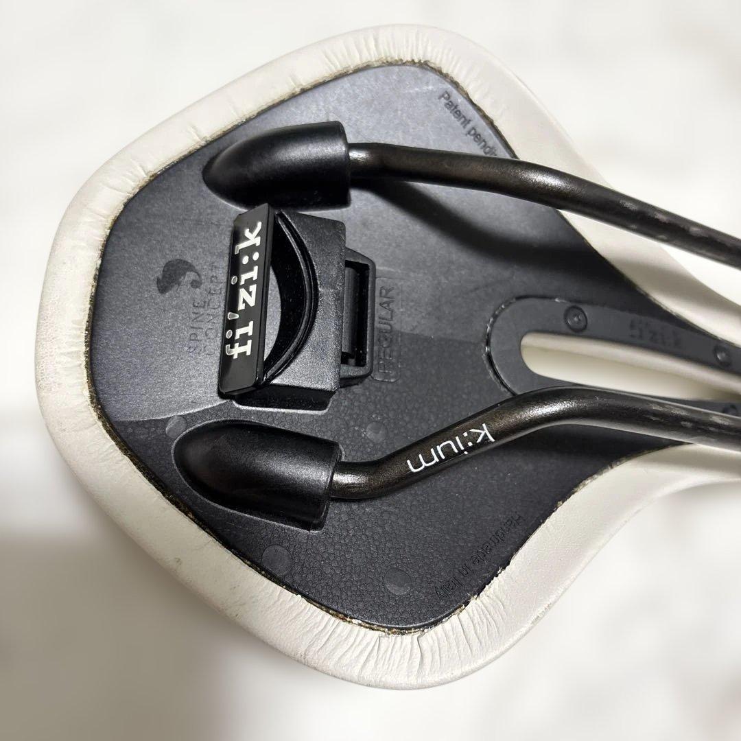 fizik Antares R3 ホワイトサドル k:ium レール フィジーク