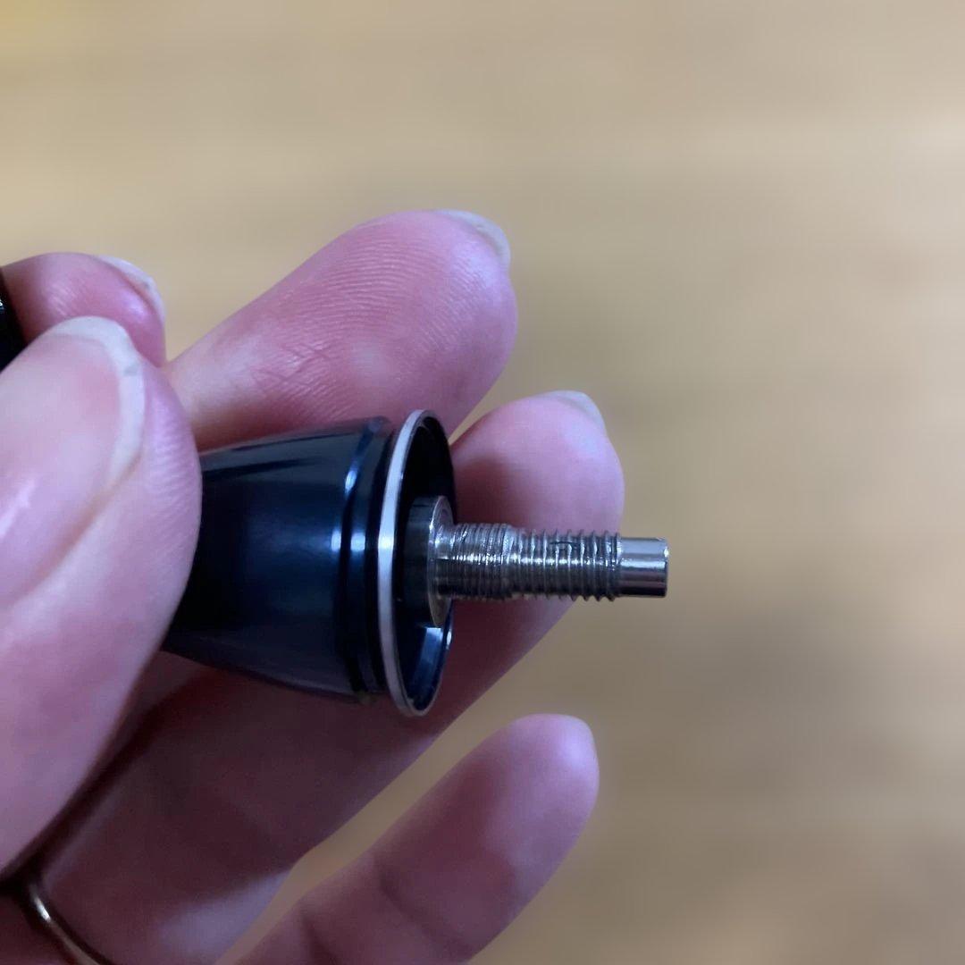 たまのエサ美品　ゴメクサス　シマノ用　SW 4000-6000 ハンドル