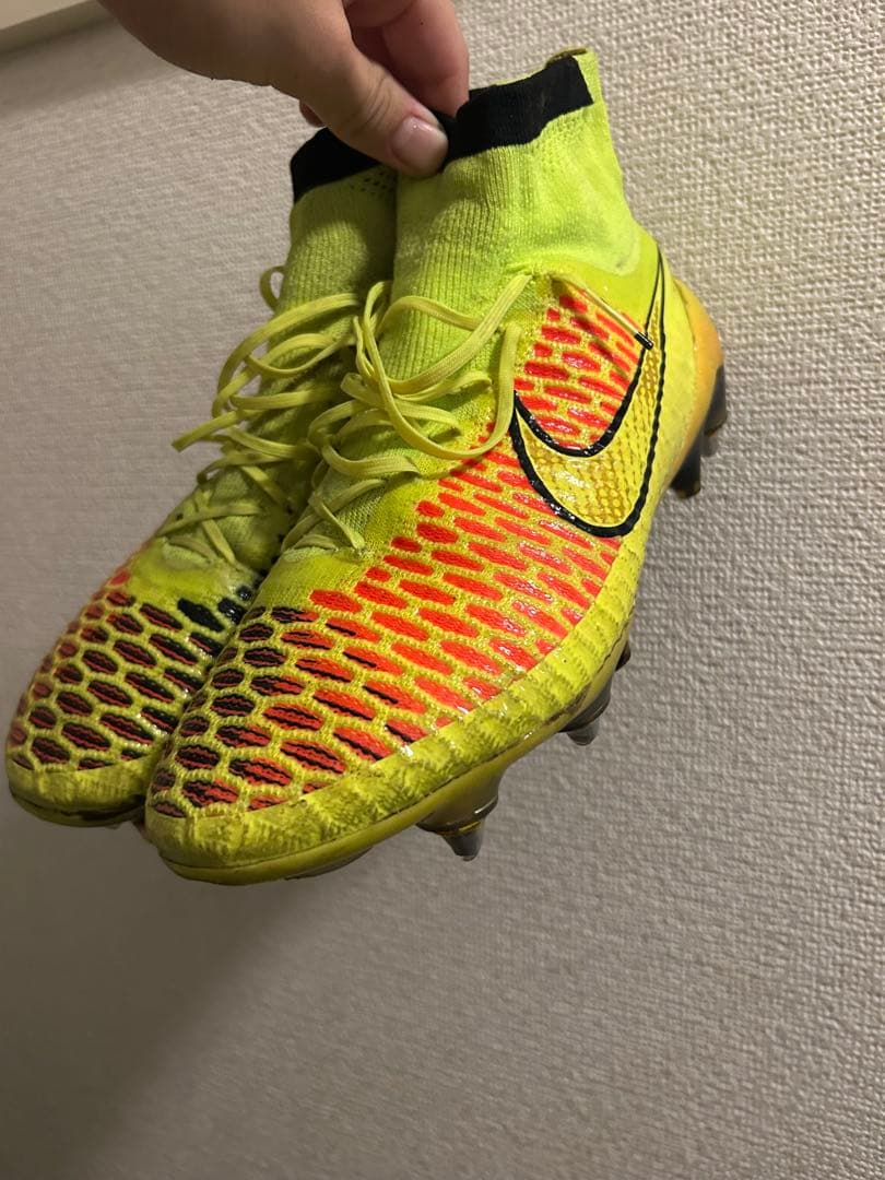 Nike マジスタオブラSG