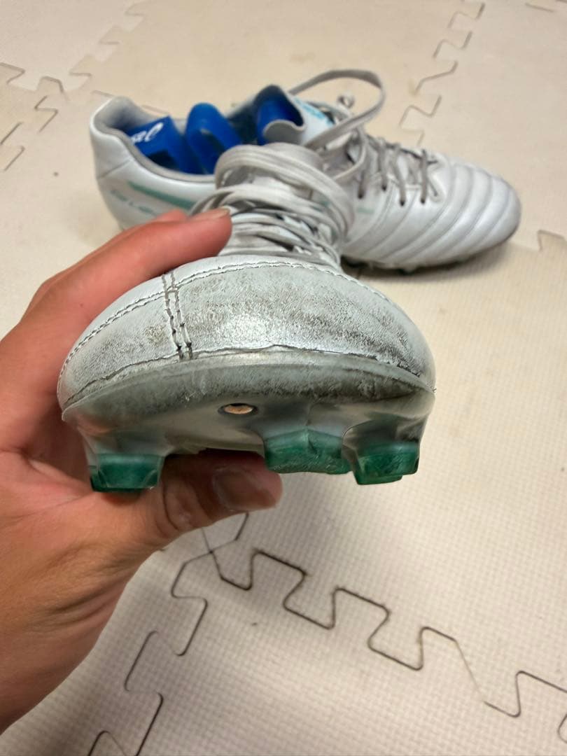 asics サッカースパイク