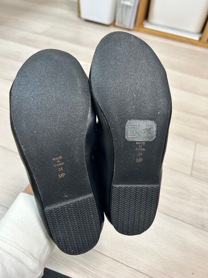 Palladium DIANA ブラックフラットシューズ