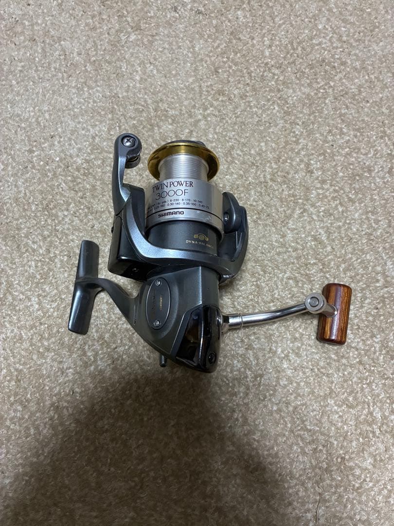 SHIMANO TWINPOWER 3000F スピニングリール