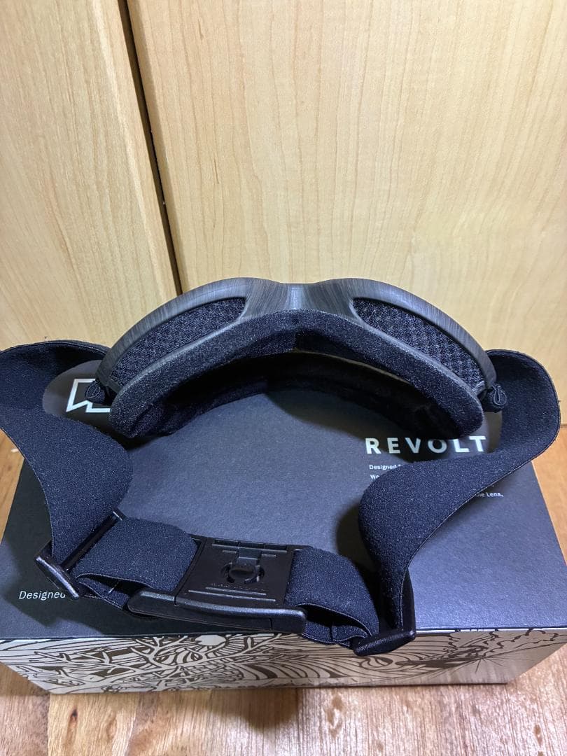 REVOLT SUPER LIGHT FRAME 23-24モデル
