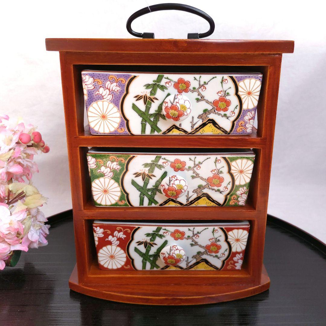 新品　有田焼　古伊万里　手提げ三段重箱　野点遊山箱　色変り中鉢　陶器小物入　箱入