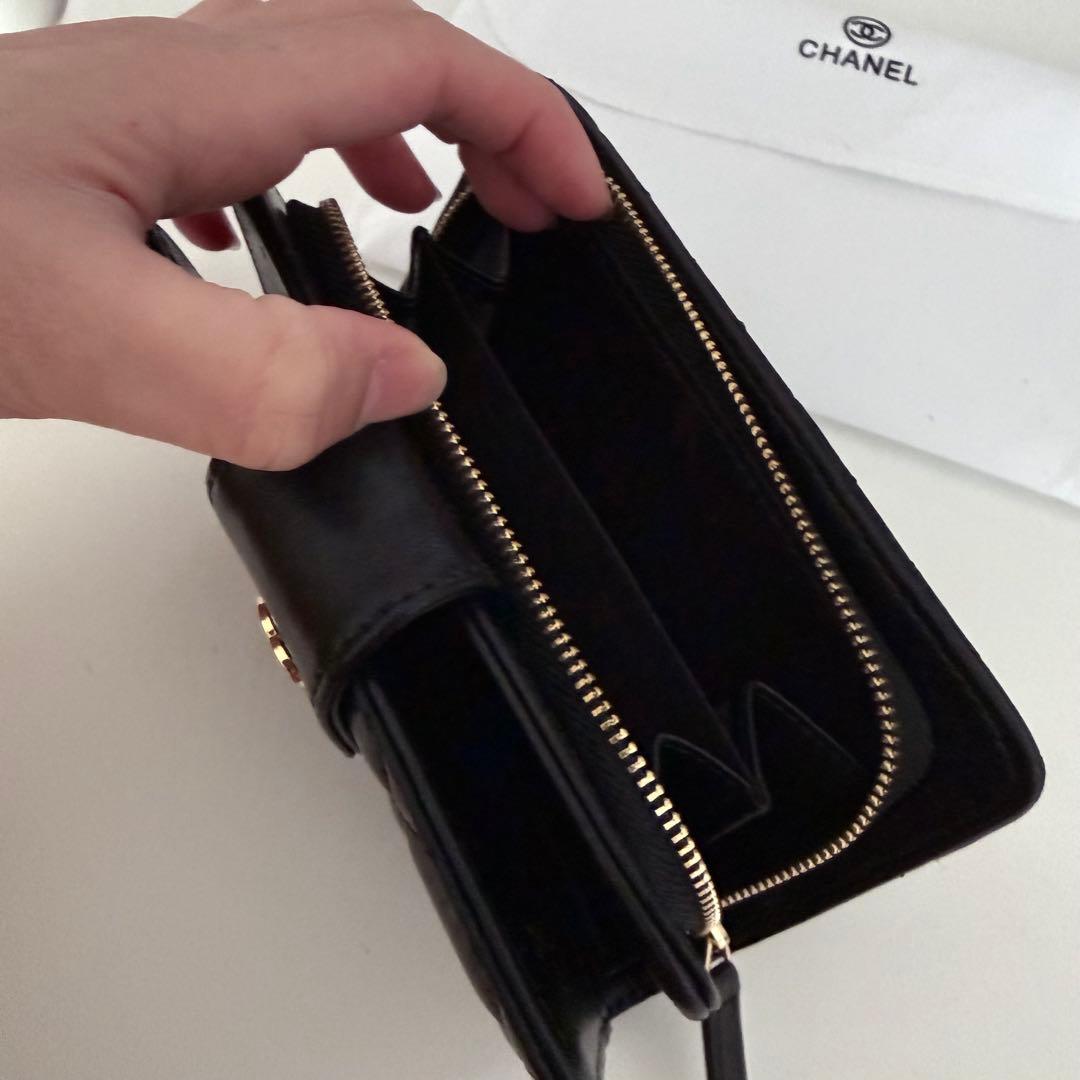 CHANELノベルティ財布ブラックレザー