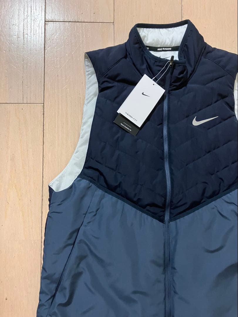NIKE ランニングウェア ベスト 新品 メンズ アウター ナイキ L ネイビー