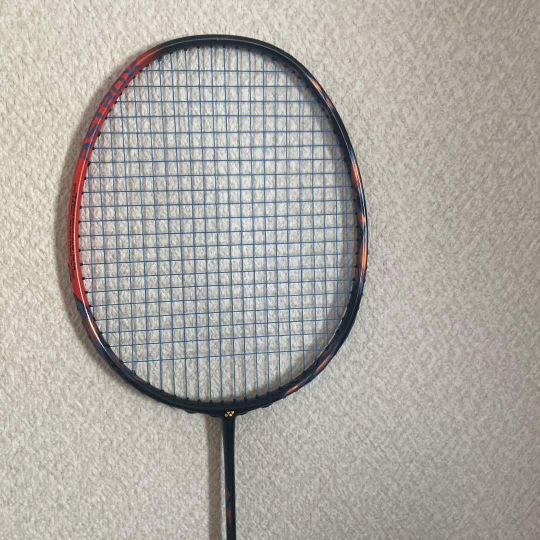 バドミントンラケット「ASTROX 77 PRO（アストロクス77プロ）