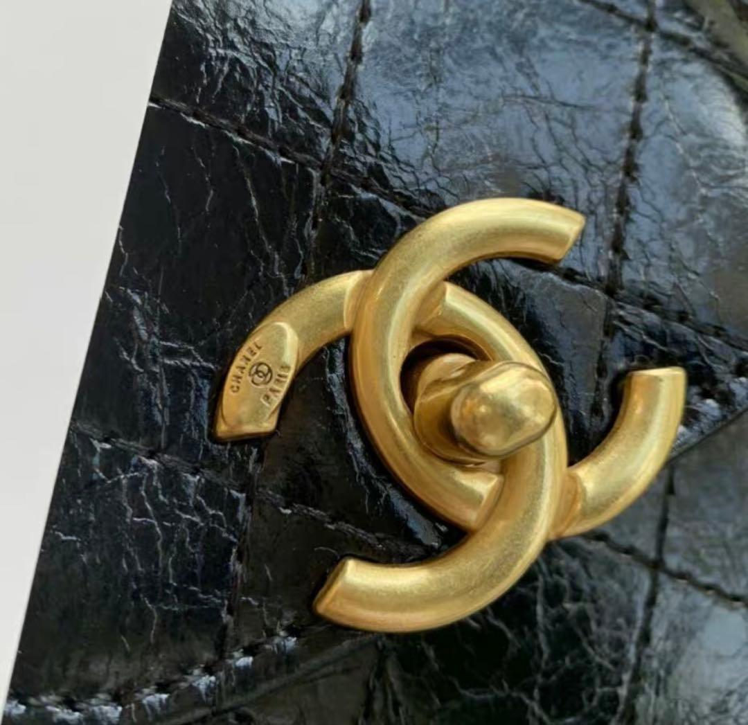 ノベルティ CHANEL キルティングショルダーバッグ　スマホショルダー