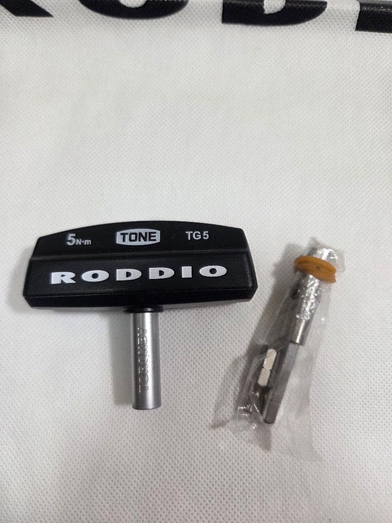 値段交渉可【未使用に近い】RODDIO パター《 シャフト2本&付属品完備》