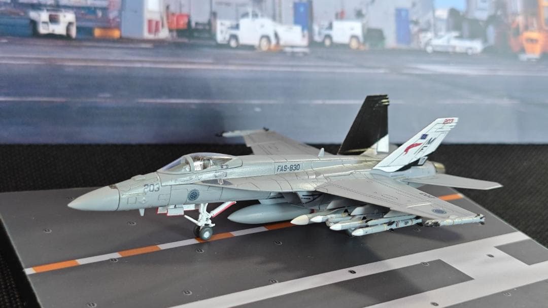 1/144 完成品 F/A-18E エースコンバット 8 Rex