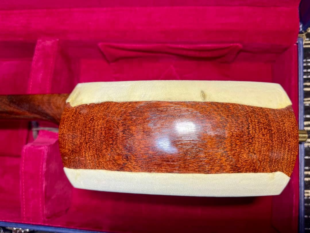 【虎縮杢】特上 津軽三味線 子持綾杉胴 高級青黒檀糸巻 トチ 良品 太棹 三味線