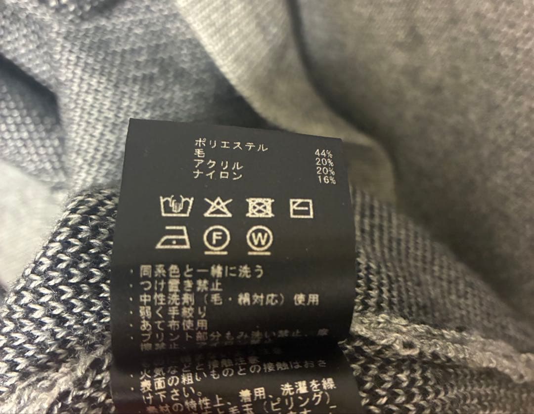 【デサントゴルフ】秋冬2022年袖ライン×ロゴネーム ゴルフニットブルゾンLL