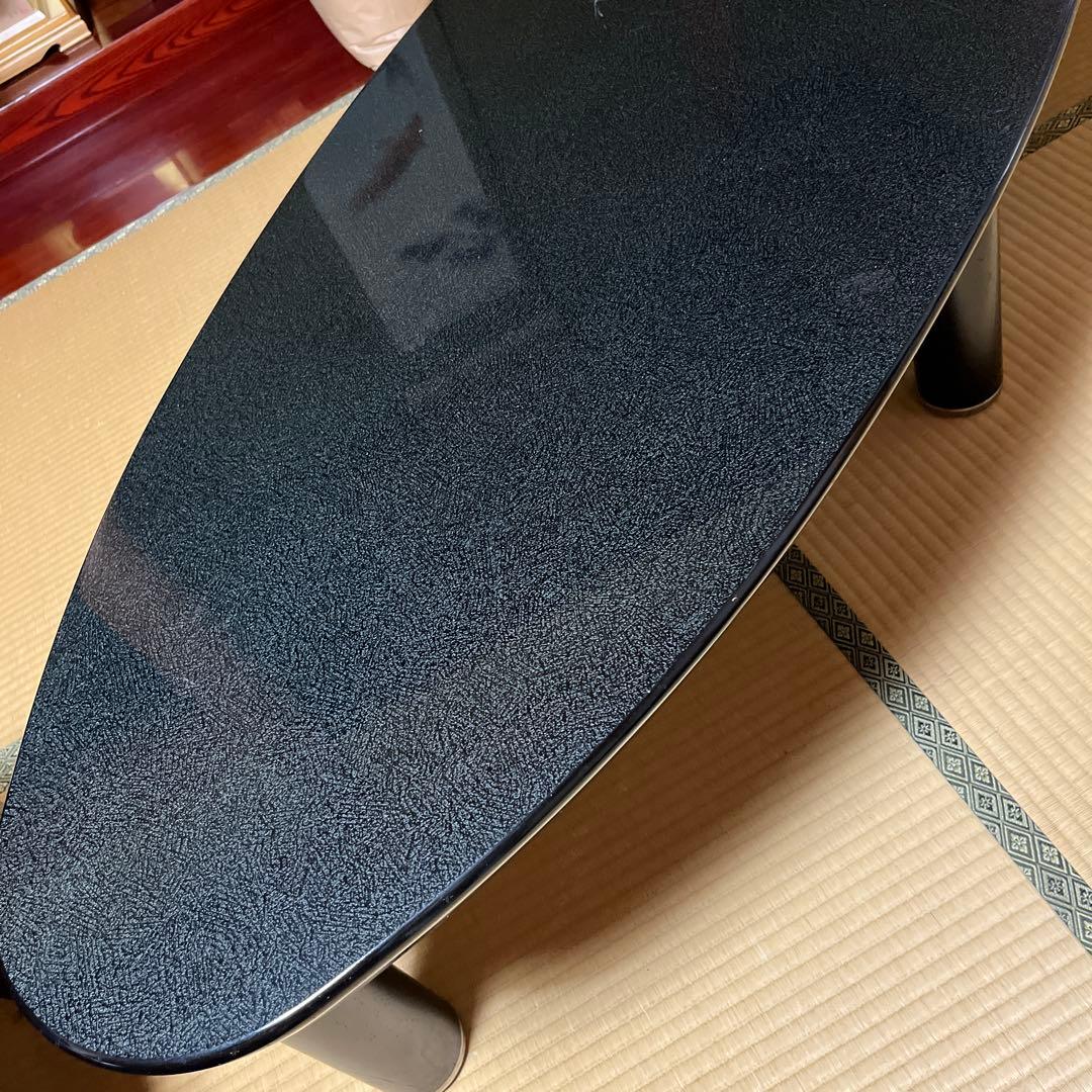 黒い楕円形テーブル 大きめ