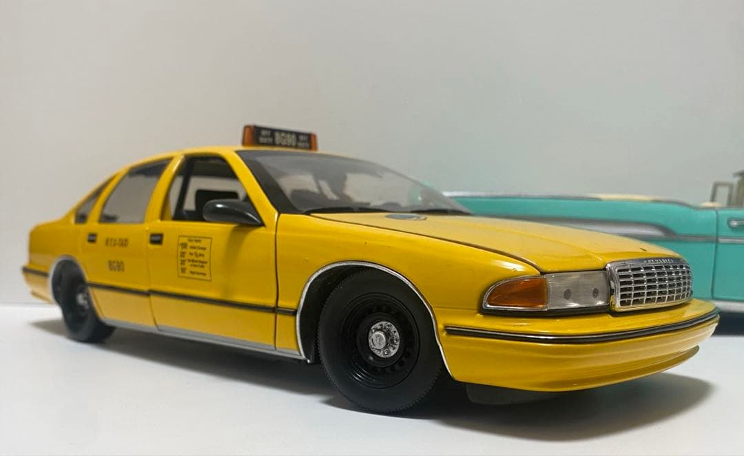 レア！1/18 アメ車　ミニカー　シボレー　カプリス　タクシー NYC 最安値