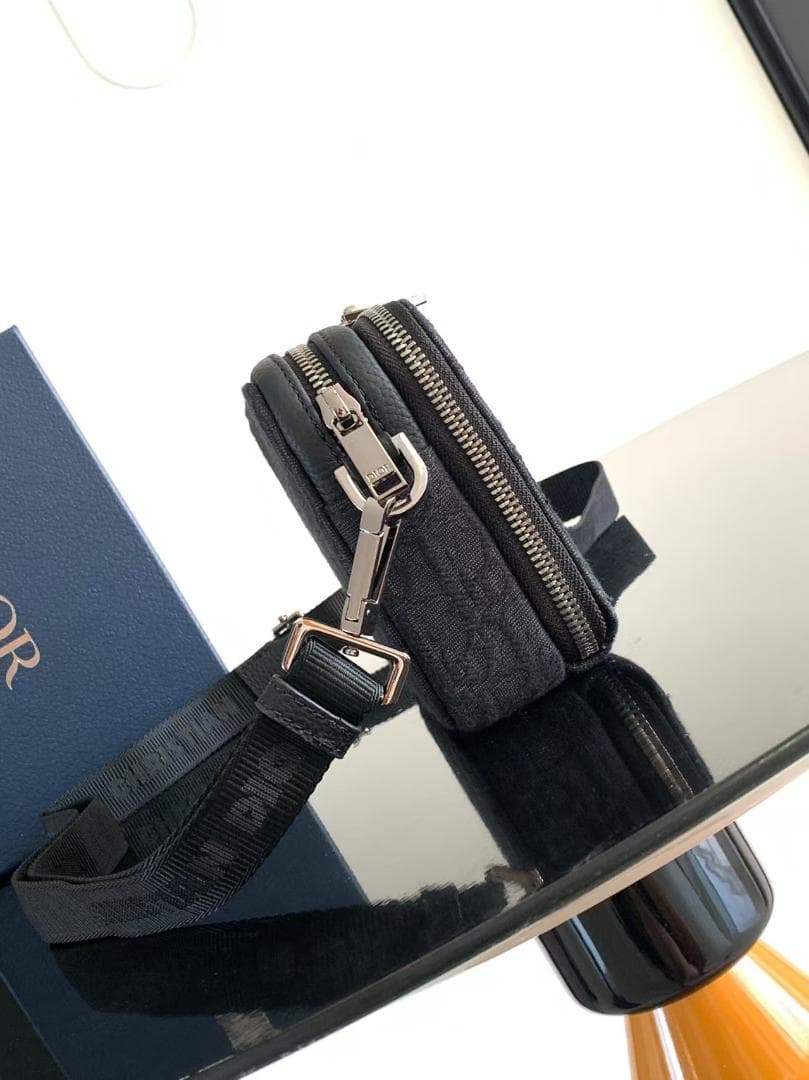 【美品】メッセンジャーバッグ ショルダーバッグ