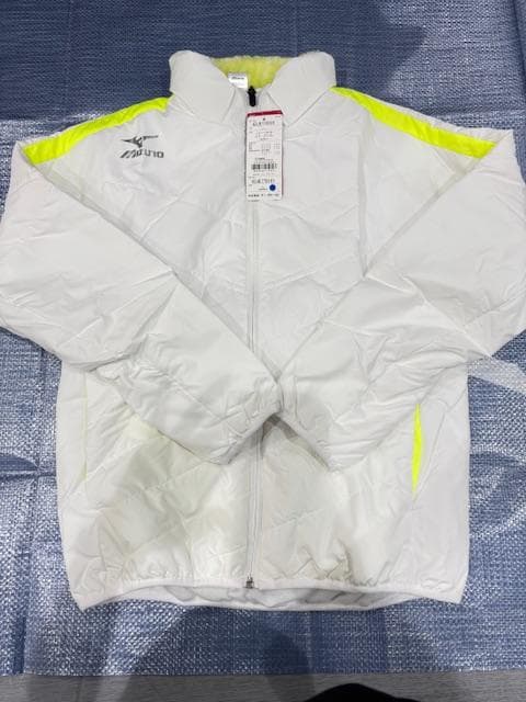 新品　Mizuno ウォームアップ レディースLサイズ アウター